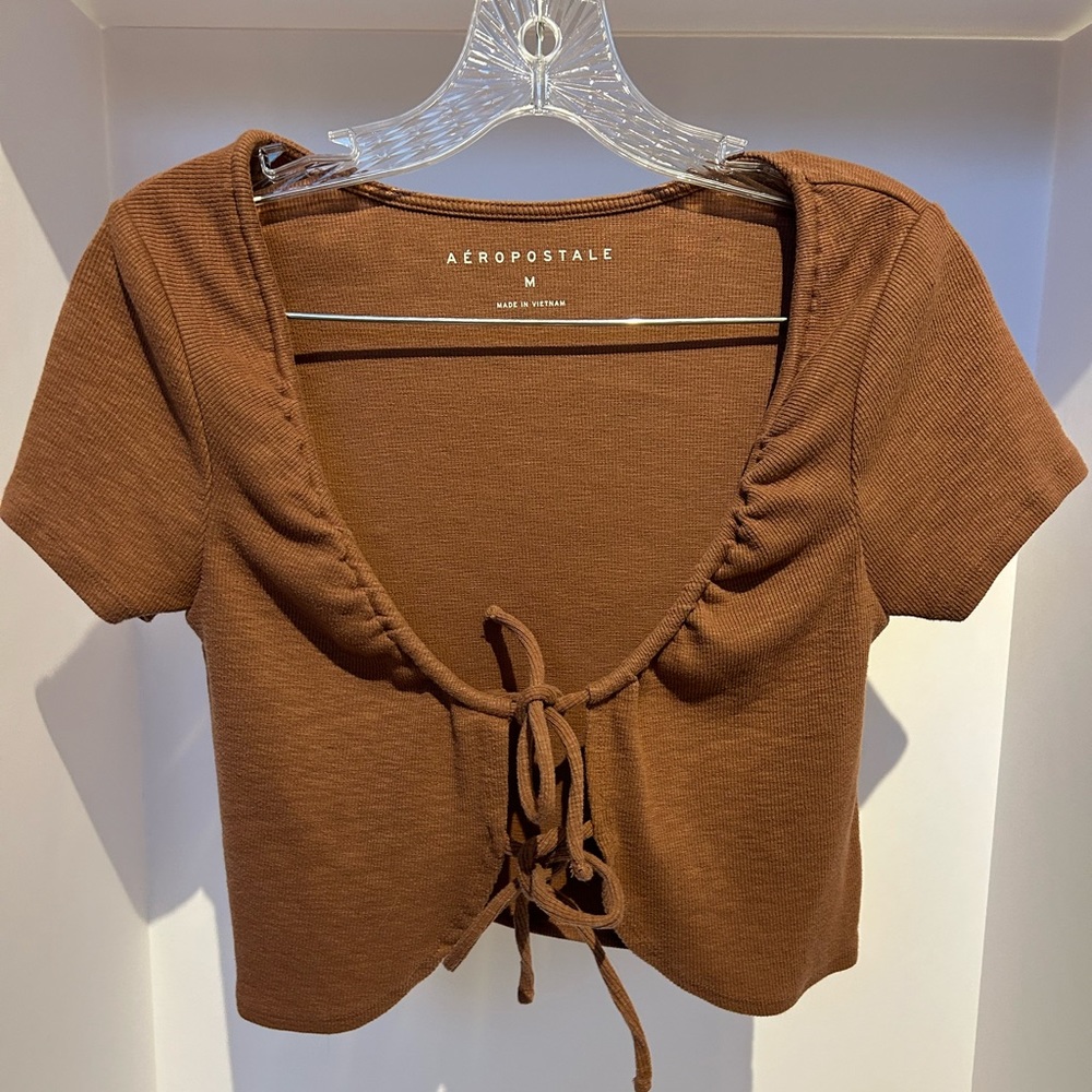 Aéropostale Cropped, 4 String Cardigan in Brown